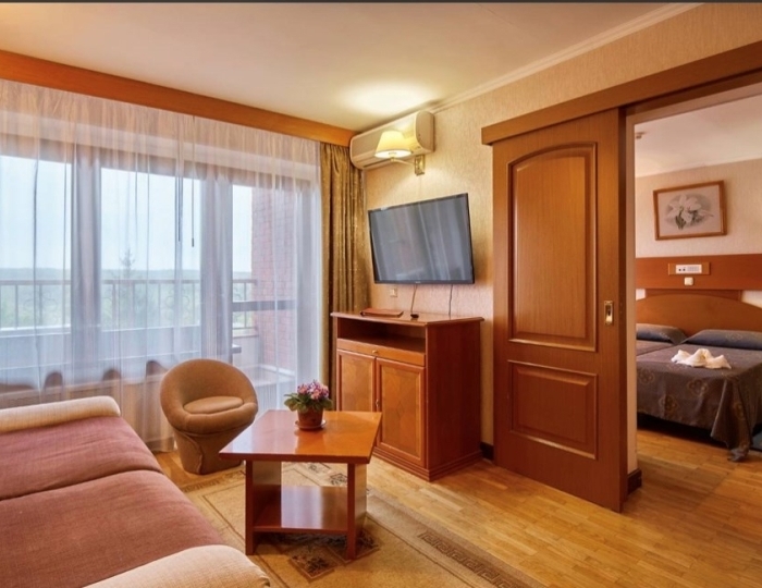 Стандартный 2-местный 2-комнатный номер ПК 8 этаж - Пансионат «Заря»